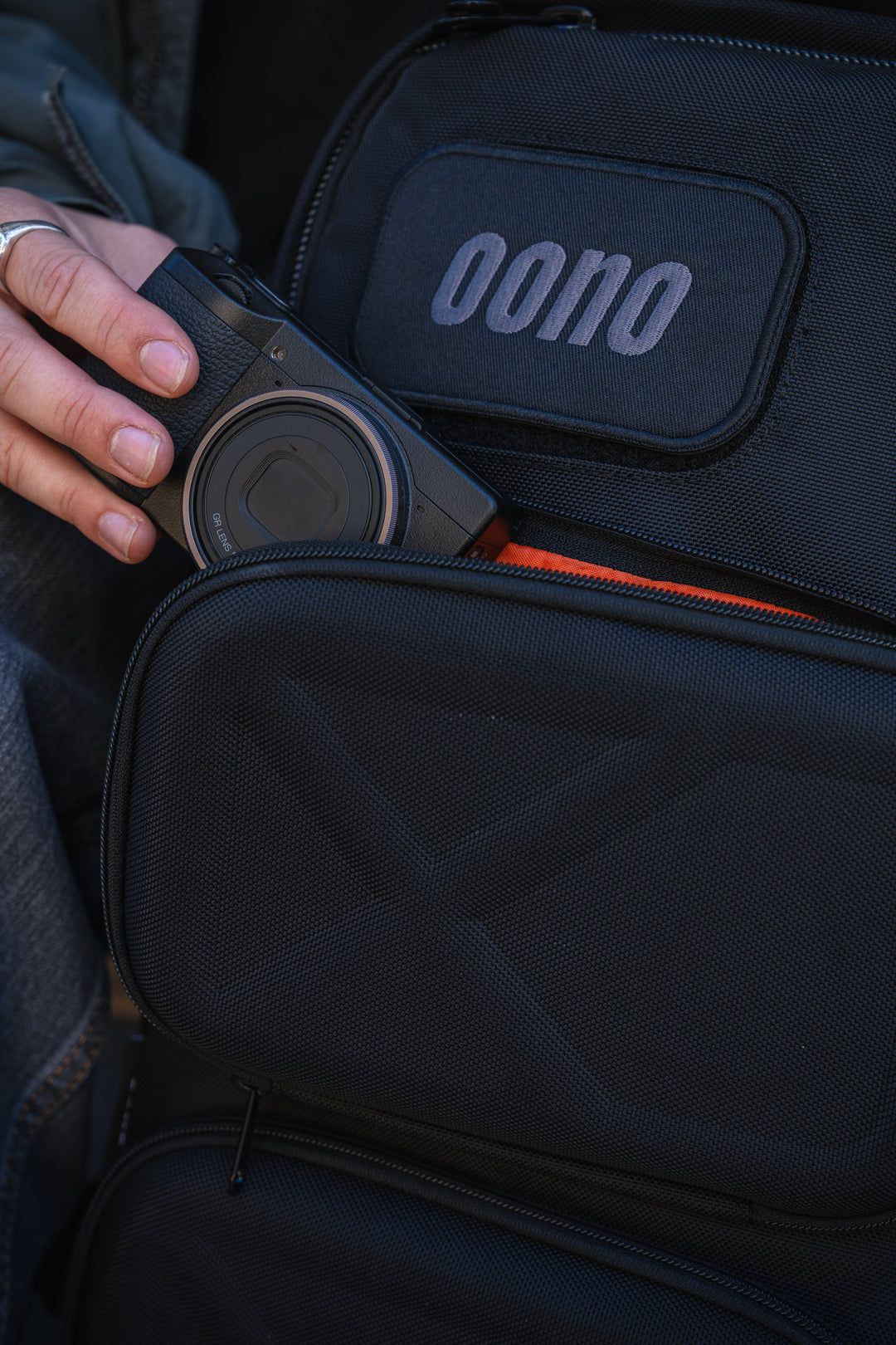 Onoo Camera Oono Gear | Premium Travel Gear for Modern Professionals